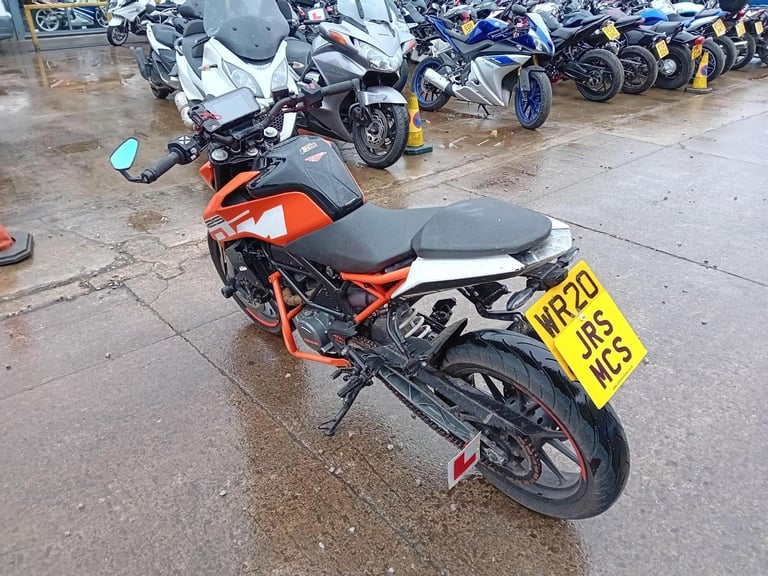 2020 KTM DUKE 125 ABS NAKED NEW MOT HISTORY SPORTS EXHAUST