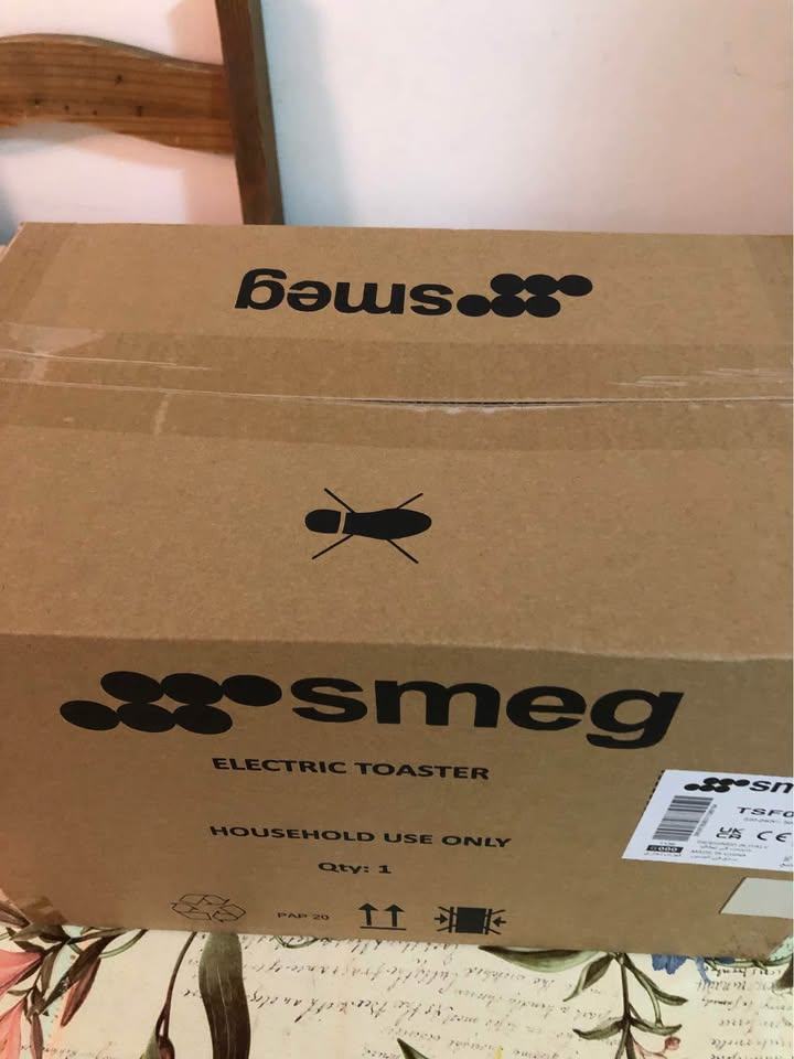 image for BRAND NEW Smeg 50's Retro TSF01CRUK 2 Slice Toaster Stainless Steel in CREAM