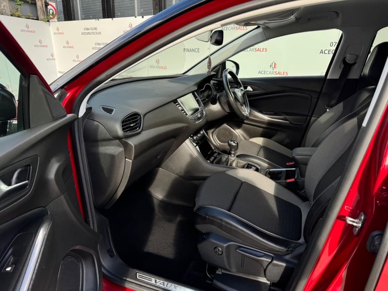 2020 Vauxhall Grandland X 1.2 Turbo SRi Nav 5dr HATCHBACK PETROL Manual