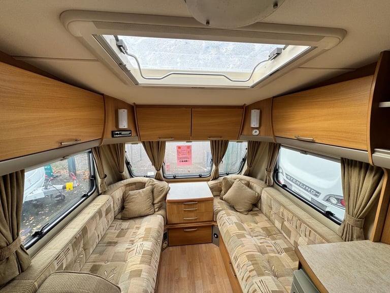 SWIFT COASTLINE 540 SE 2008 MODEL 4 BERTH FIXED BED TOURING CARAVAN