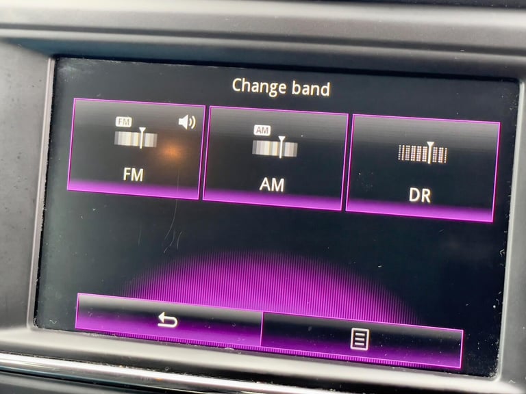 2016 Renault Kadjar 1.5 dCi Dynamique Nav Euro 6 (s/s) 5dr HATCHBACK Diesel Manual