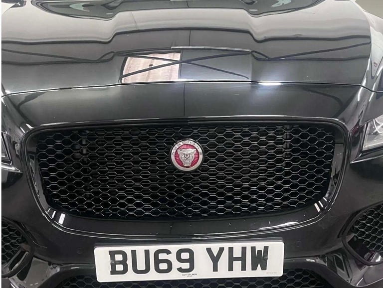 2019 Jaguar F-Pace 2.0 D180 Chequered Flag Auto AWD Euro 6 (s/s) 5dr ESTATE Diesel Automatic