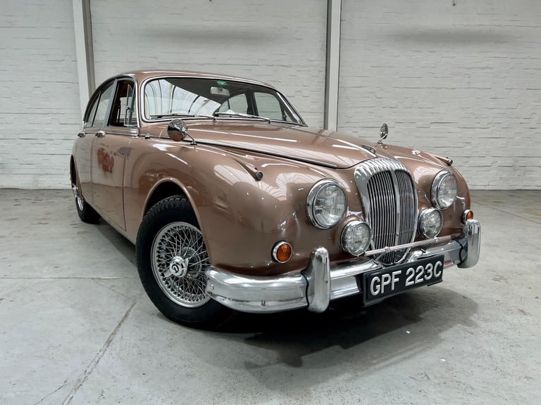 1965 Daimler V8 Petrol Automatic