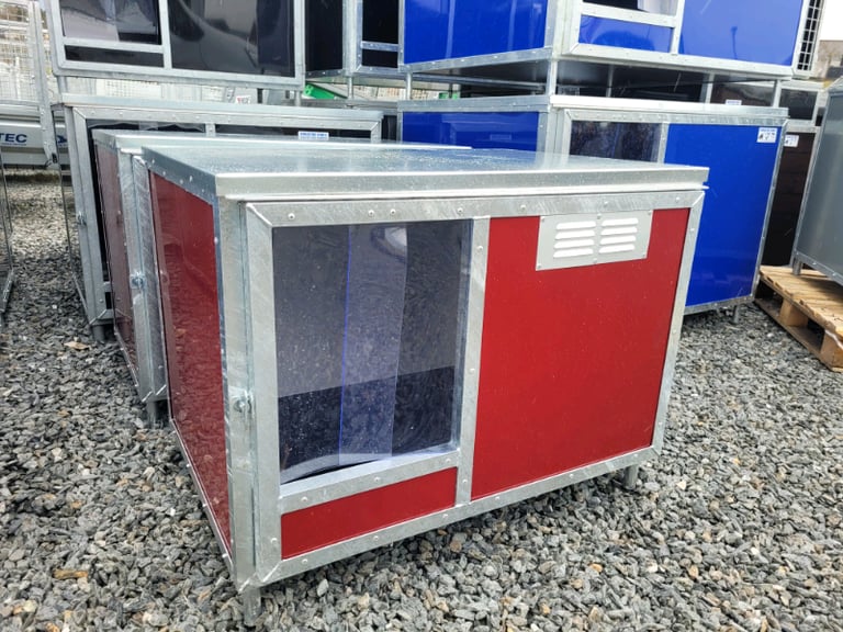 Dog boxes for store sale on gumtree