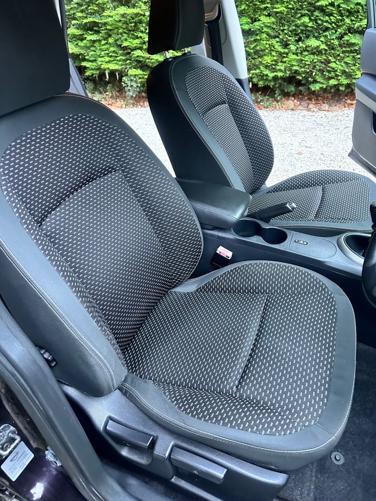 2010 Nissan Qashqai 1.5 dCi N-Tec 5dr HATCHBACK Diesel Manual