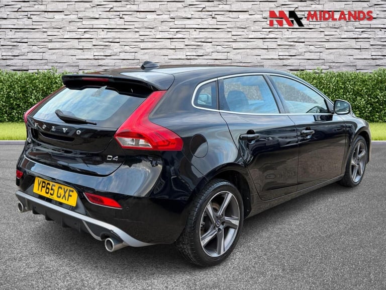 VOLVO V40 2.0 D4 R-Design Euro 6 (s/s) 5dr 2015