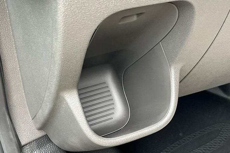 2025 Ford Transit 460 Leader L4 H3 ELWB High Roof 17 Seat Minibus RWD 2.0 EcoBlue 165ps, PRIV Min...