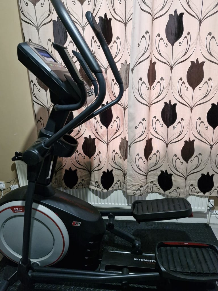 Heavy-Duty  ProForm Endurance 920E Elliptical Cross Trainer  (No Incline functionality)