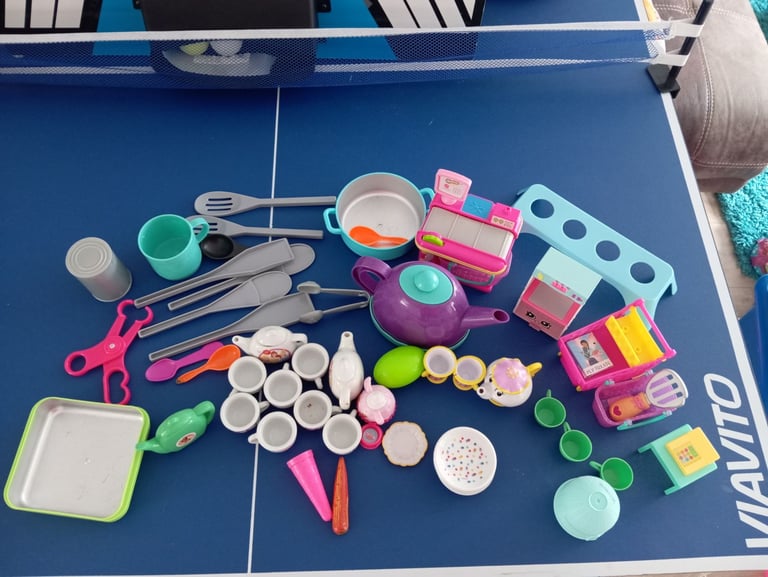 image for Tea pots and shop accessories toys