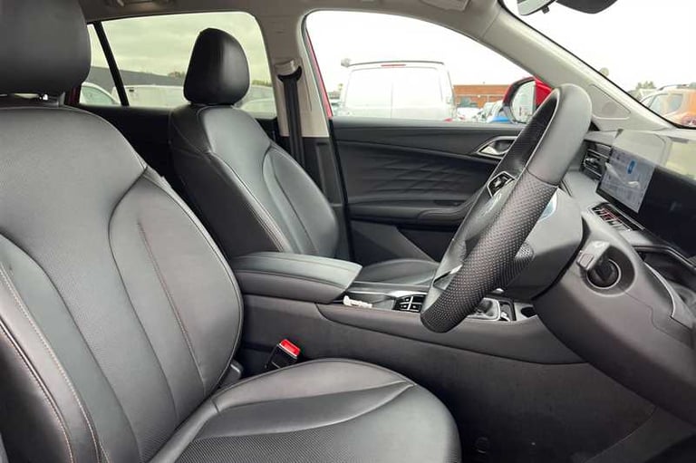 2025 MG MG HS 1.5 T-GDI Trophy 5dr ESTATE PETROL Manual