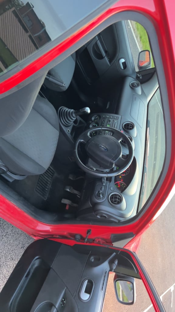 Ford, FIESTA, Hatchback, 2004, Manual, 1388 (cc), 3 doors