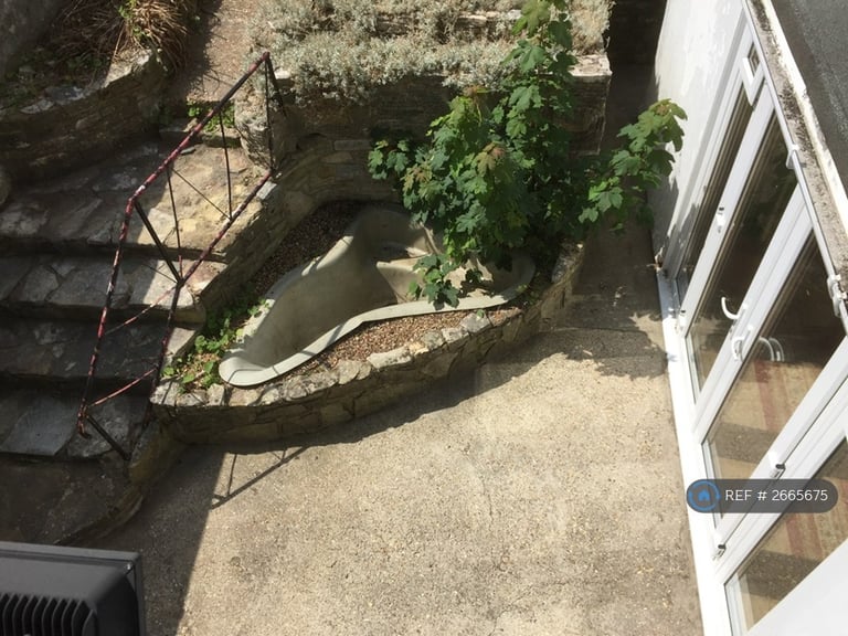 5 bedroom house in Abbott Road, Bournemouth, BH9 (5 bed) (#2665675)