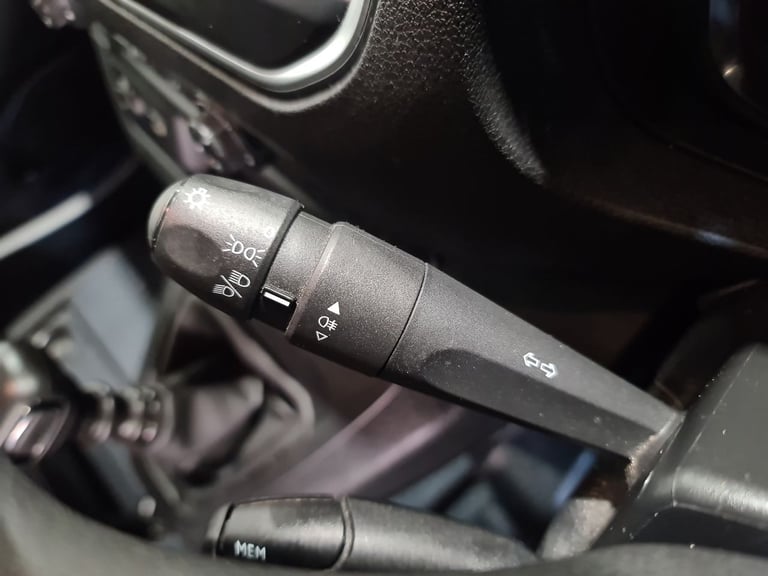 2023 Peugeot Expert 2.0 BLUEHDI 1400 PROFESSIONAL PREMIUM +STANDARD P/V 145 BHP MWB Panel Van Die...