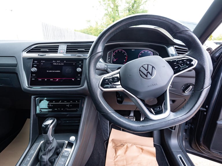 2021 Volkswagen Tiguan 1.5 TSI R-Line DSG Euro 6 (s/s) 5dr ESTATE Petrol Automatic
