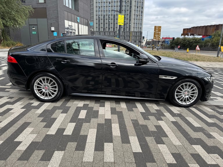 2016 JAGUAR XE R - SPORT 2.0 DIESEL 6 SPEED MANUAL SALOON 4dr BLACK 