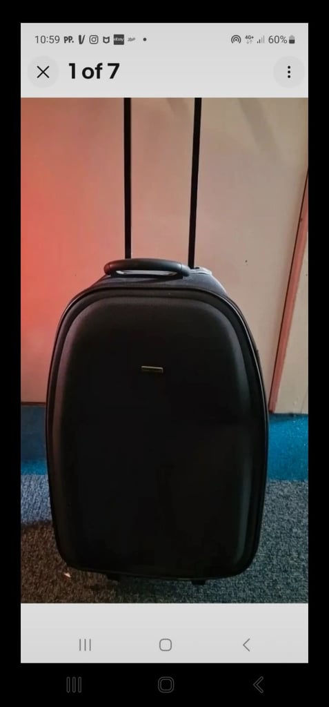 CLUB CLASS TWO WHEELED MEDIUM SUITCASE 