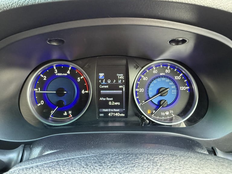 2019 Toyota Hilux 2.4 D-4D Invincible 50 Pickup Double Cab 4dr Diesel Auto 4WD Euro 6 (s/s) ( Pic...