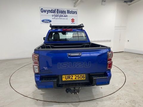  Isuzu D-max 1.9 V-Cross Double Cab 4x4 Auto Diesel