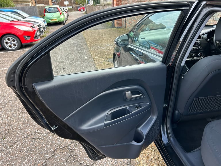 2011 Kia Rio 1.4 2 Hatchback 5dr Petrol Manual Euro 5 (107 bhp) Petrol