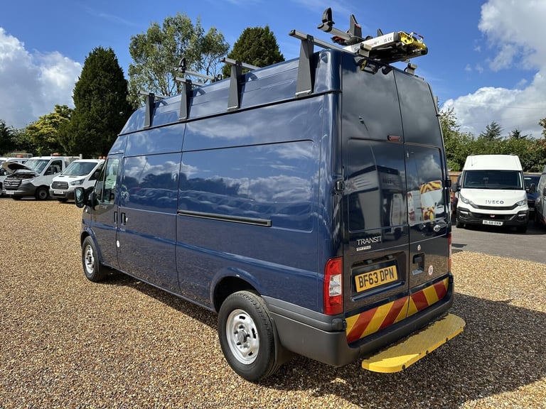 2013 Ford Transit 2.2 TDCi 350 Panel Van 3dr Diesel Manual FWD L2 H3 (209 g/km, 123 bhp) Panel Va...