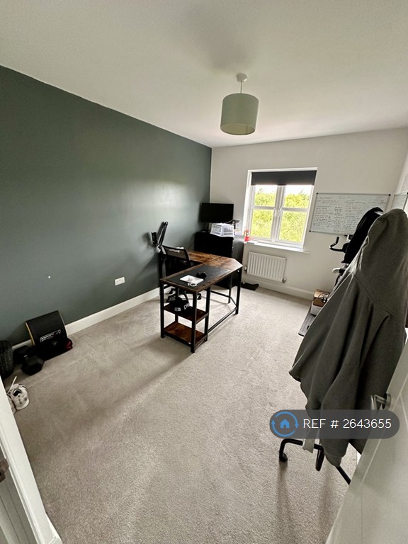 2 bedroom flat in Scampston Drive, East Ardsley, Wakefield, WF3 (2 bed) (#2643655)