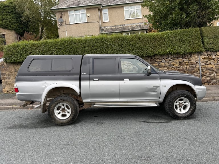 2002 Mitsubishi L200 Double Cab DI-D 4Life 4WD 134Bhp Double Cab Pick-up  Diesel Manual