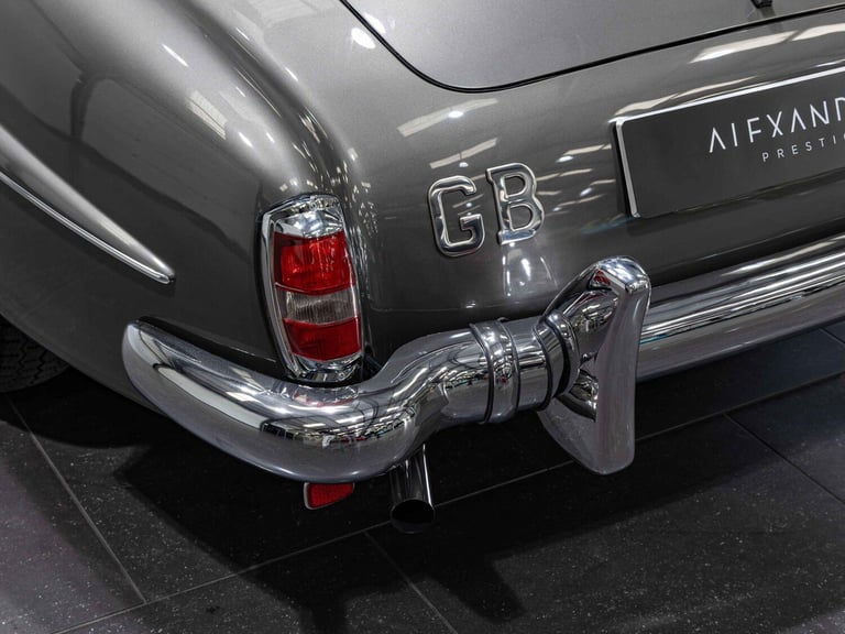 2017 Mercedes-Benz 190 SL Petrol Manual