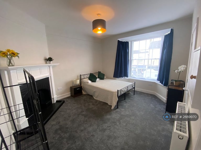 1 bedroom in High Street, Honiton, EX14 (#2669970)