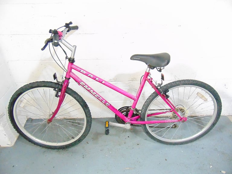 Emmelle Bali (18 inch frame) Mountain Bike (free local delivery)