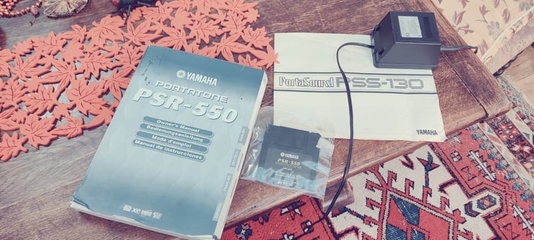 Yamaha PSR-550 Keyboard Organ Piano