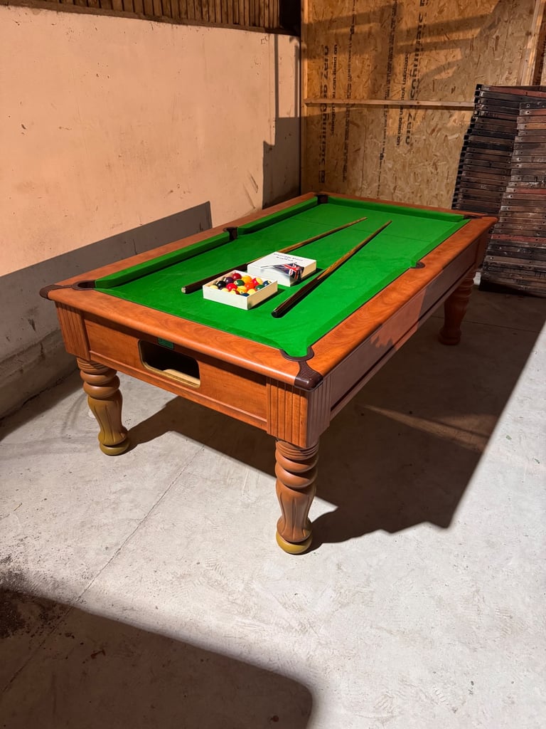 Baize craft Pool table 🎱 7x4ft ▪️ Free Delivery & installation 🚚 New cloth + Rubbers