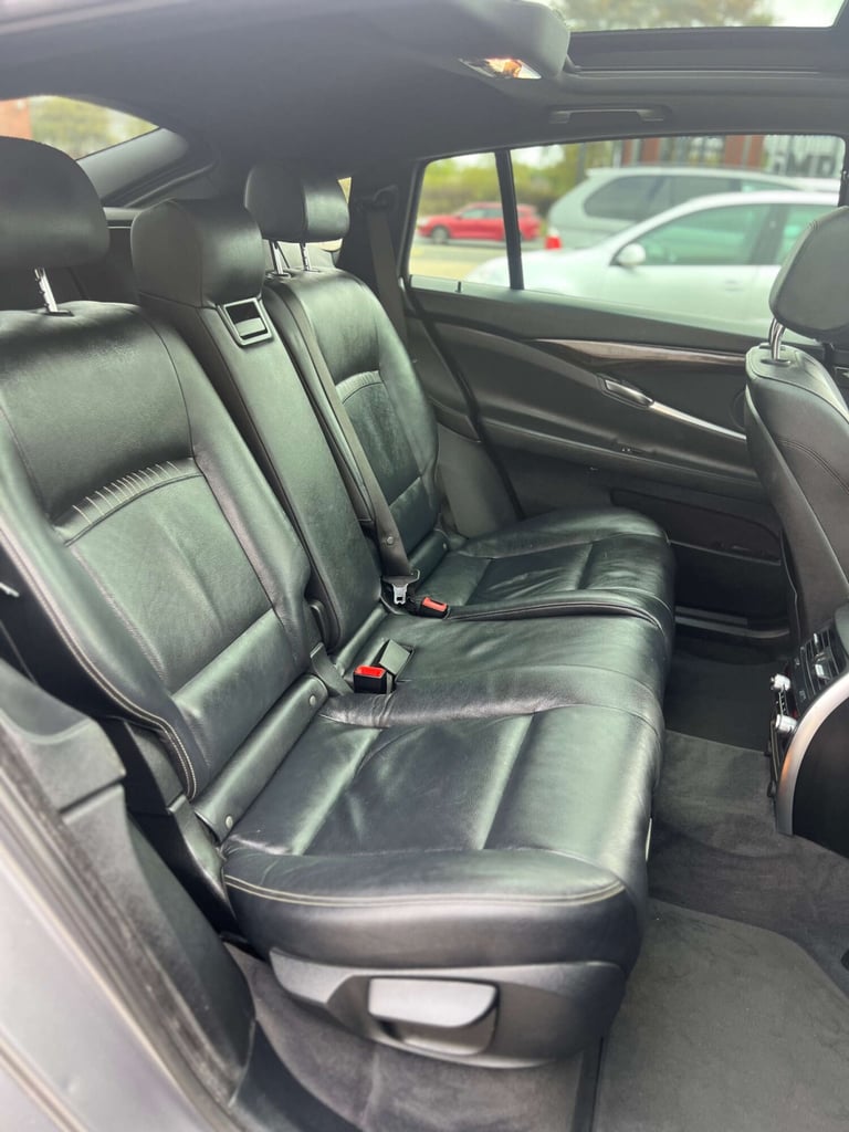 2015 BMW 5 Series 520d M Sport 5dr Step Auto HATCHBACK DIESEL Automatic
