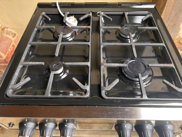 Gas cooker for sale (had 10 mths use)