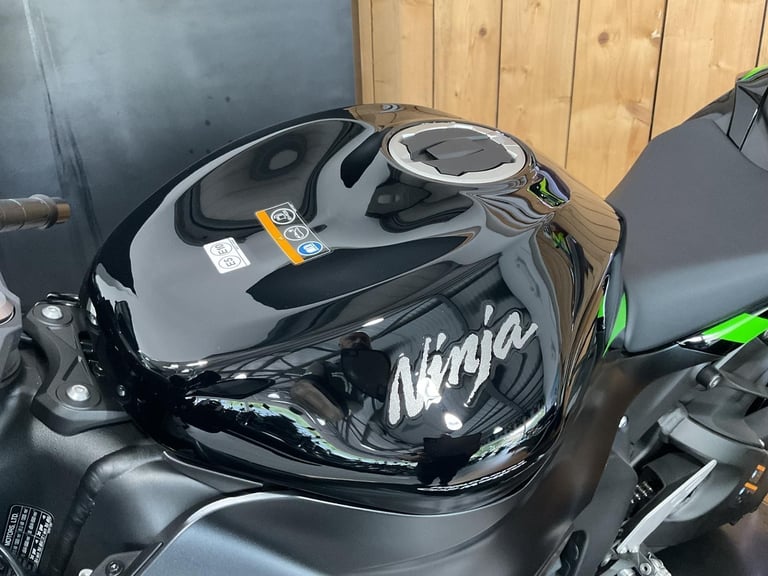 Kawasaki Ninja ZX6R ZX-6R 2025 SAVE £1000 LAST ONE with 0% HP Finance & 3.9% PCP