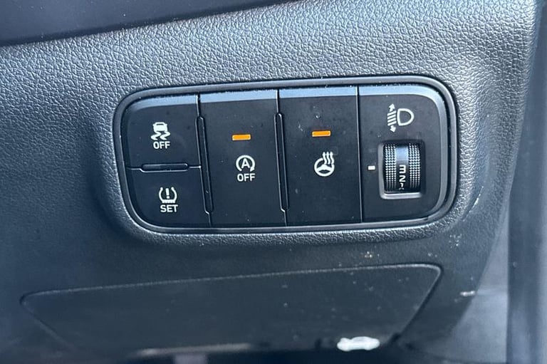 2023 Hyundai i20 1.0T GDi 48V MHD Premium 5dr Manual Hatchback Petrol Manual