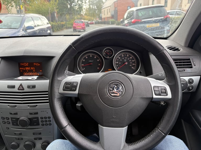 Vauxhall, ASTRA, Hatchback, 2009, Manual, 1598 (cc),5 doors - Image 5