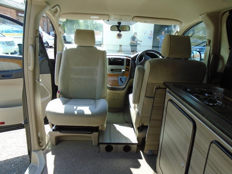 TOYOTA  VELLFIRE  CAMPERVAN MOTORHOME ~NEW 7 SPEED AUTO~4 BERTH