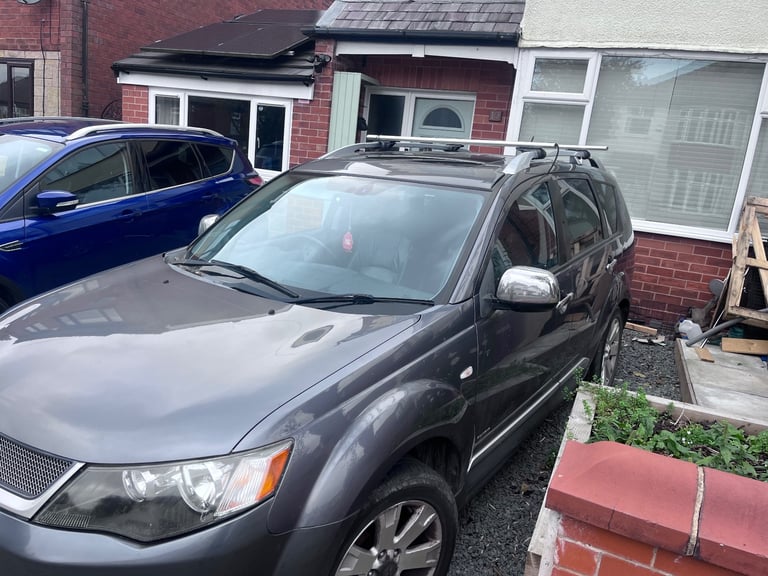 Mitsubishi, OUTLANDER, Estate, 2010, Manual, 2179 (cc), 5 doors