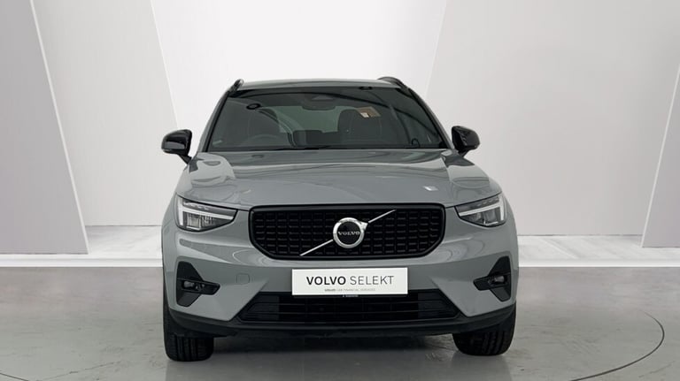2024 Volvo XC40 Plus, B3 Mild hybrid, Petrol, Dark Estate Petrol Automatic