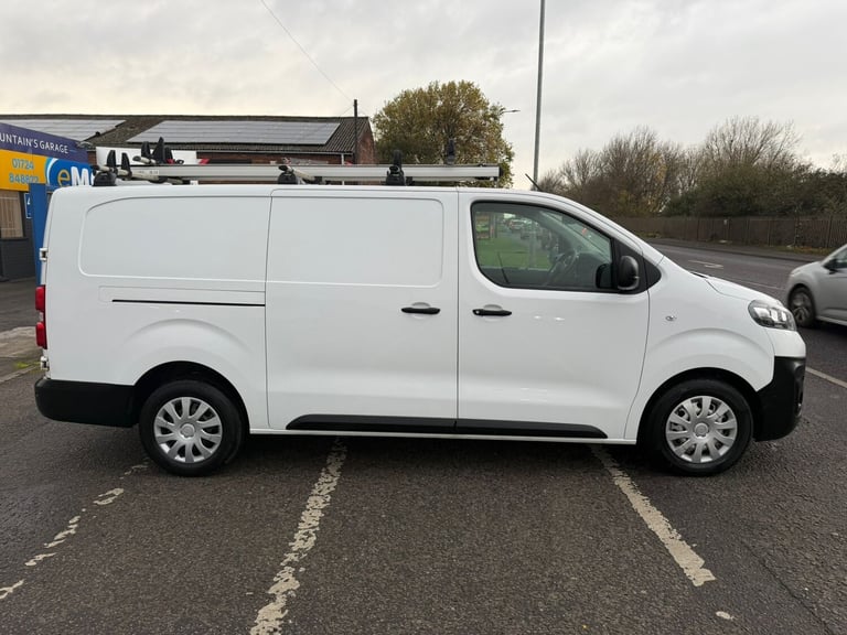 2021 Vauxhall Vivaro 2900 dynamic Lwb l2 air con 68k new timing belt finance available  PANEL VAN...