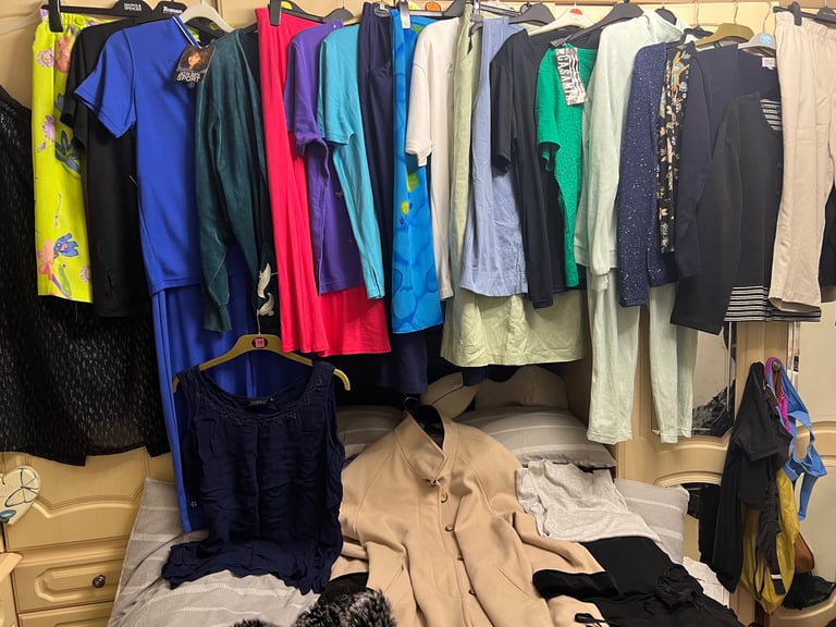 Large bundle of size 16 women’s clothes