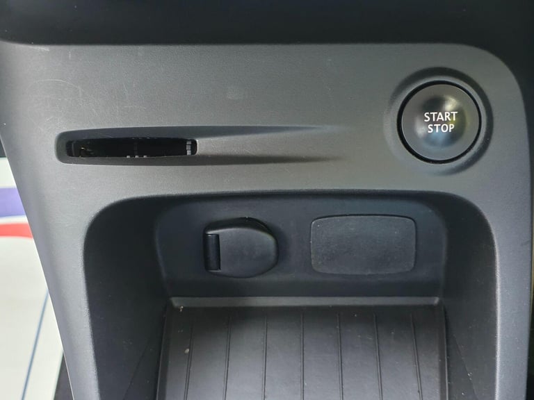 2015 Renault Captur 1.5 dCi ENERGY Dynamique S Nav Euro 6 (s/s) 5dr SUV Diesel Manual