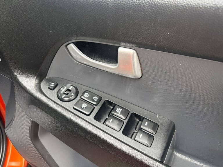 2012 Kia Sportage 1.7 CRDi EcoDynamics 3 SUV 5dr Diesel Manual 2WD Euro 5 (s/s) (114 bhp) SUV Die...