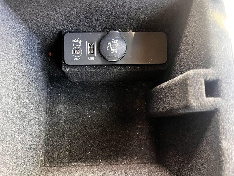 2012 Jaguar XF 3.0d S V6 Portfolio Auto Euro 5 (s/s) 4dr SALOON Diesel Automatic