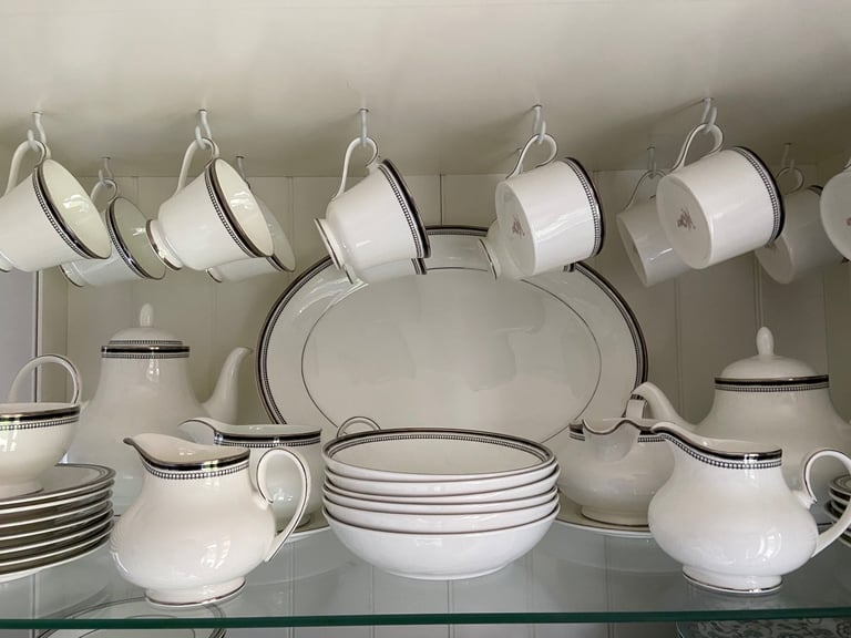 80 piece Bone China dinner and tea service 