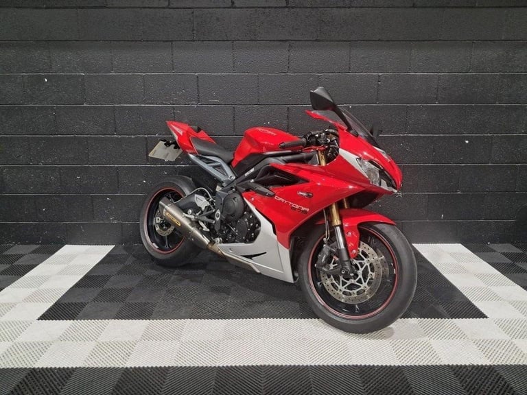 2018 67 TRIUMPH DAYTONA 675 FINANCE SPECIALISTS APPLY NOW