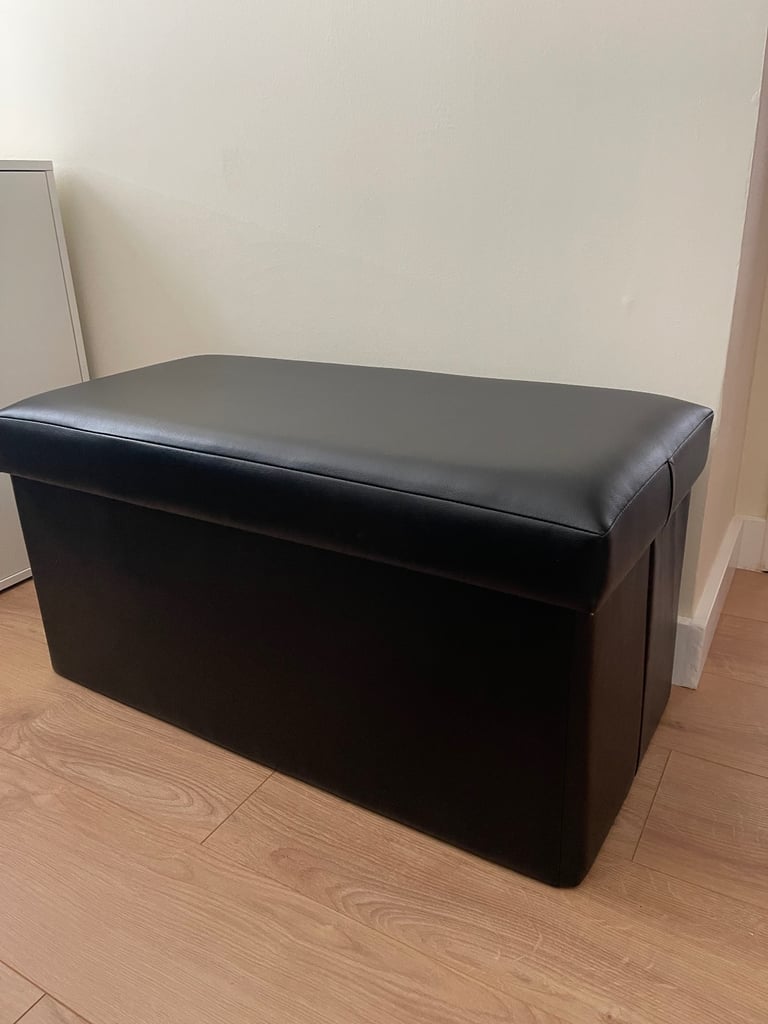 image for Black lidded faux leather storage/toy/blanket box 