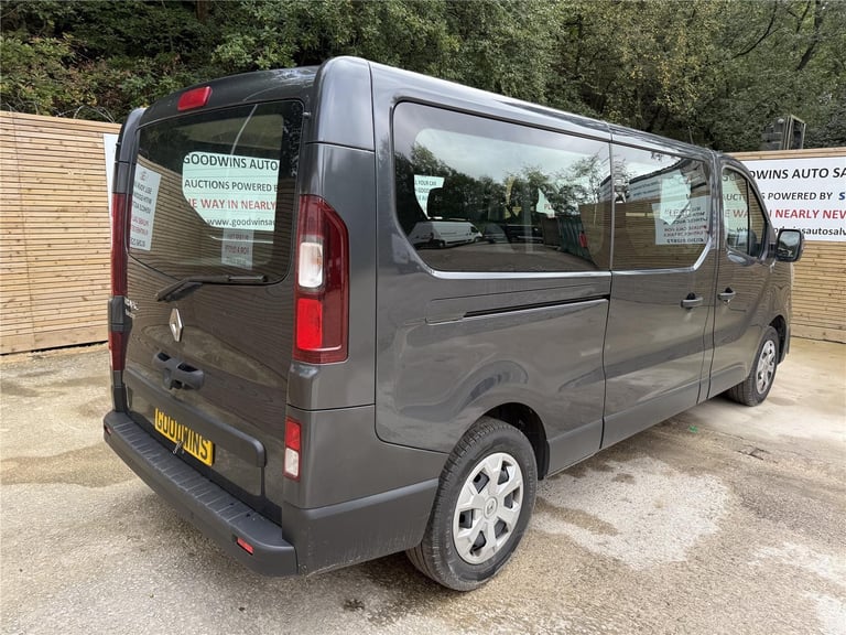 2024 RENAULT TRAFIC ADVANCE LL30 9 SEATER 2.0TD AUTO DAMAGED REPAIRABLE SALVAGE 