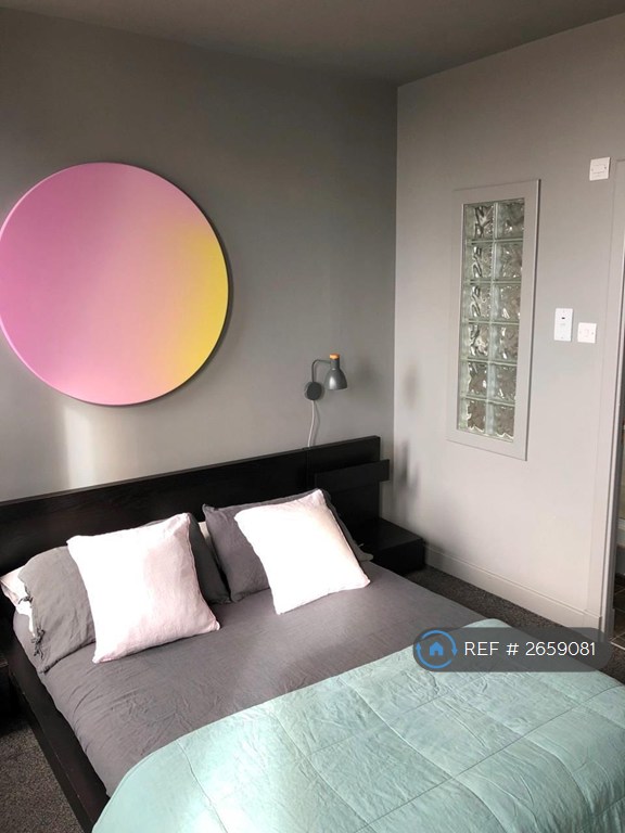 2 bedroom flat in Bath Street, Glasgow, G2 (2 bed) (#2659081)