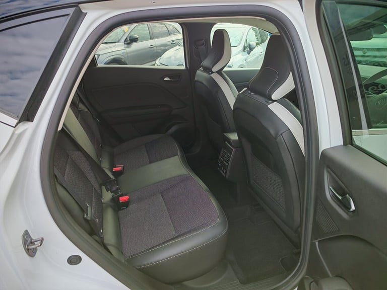 2023 Renault Captur 1.6 E-Tech full hybrid 145 Techno 5dr Auto Hatchback Hybrid Automatic